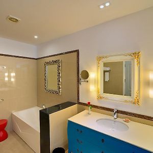 Premium Suite